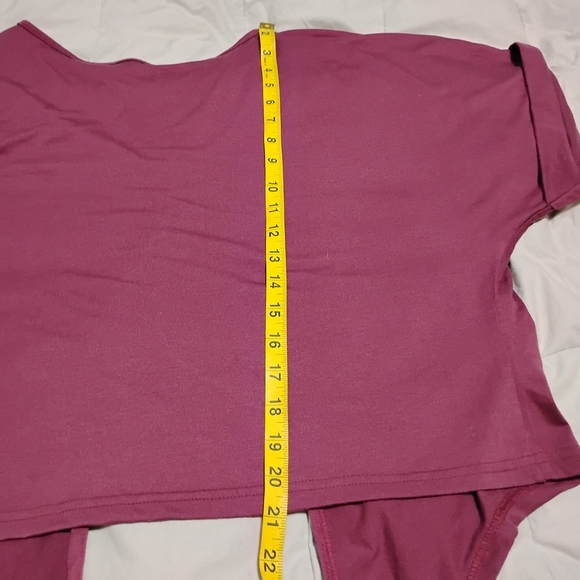 Stylish Plum Short Sleeve Crop Top - Picture 6 of 6